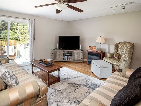 2nd image of 2697 Cranberry Hwy APT 11
