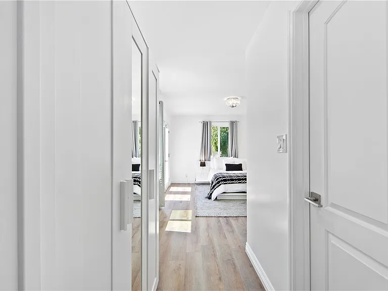 3763 Lankershim Blvd — Photo 19