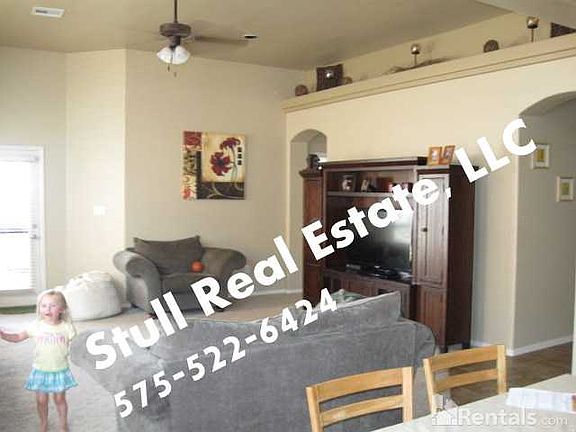 3rd image of 3629 Sierra Del Sol Ave