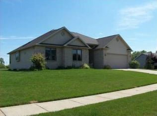 3595 Laureate Dr, Holt, MI 48842