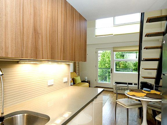 2nd image of 616 Willoughby Ave APT 4B