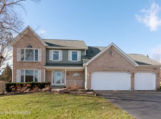 722 Greens View Dr, Algonquin, IL
