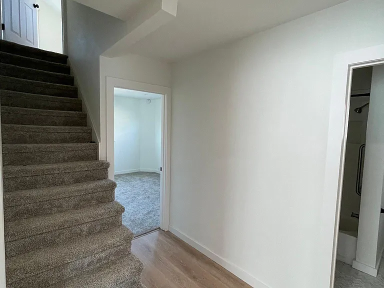 1206 N Anderson St — Photo 7
