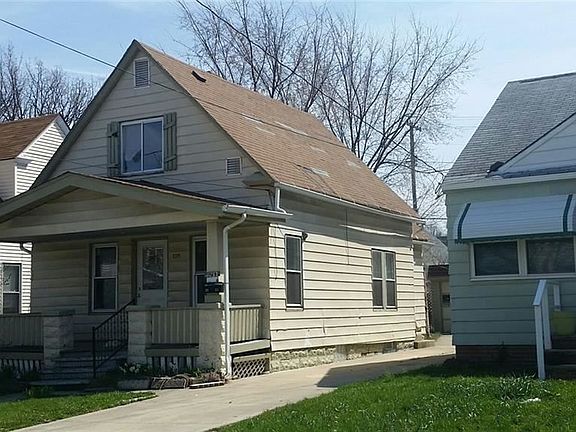 2nd image of 2211 W 104th St