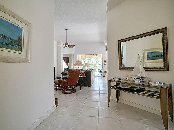 4th image of 8285 SE Angelina Ct