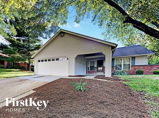 12673 Willow Trail Dr, Florissant, MO 63033