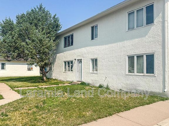 2nd image of 1268 N 6th St #B