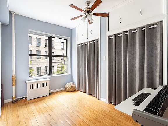3rd image of 474 W 158th St APT 22