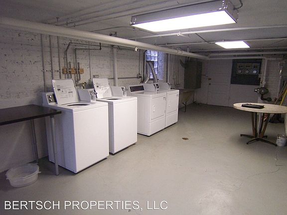 3rd image of 2010 W Leland Ave #2