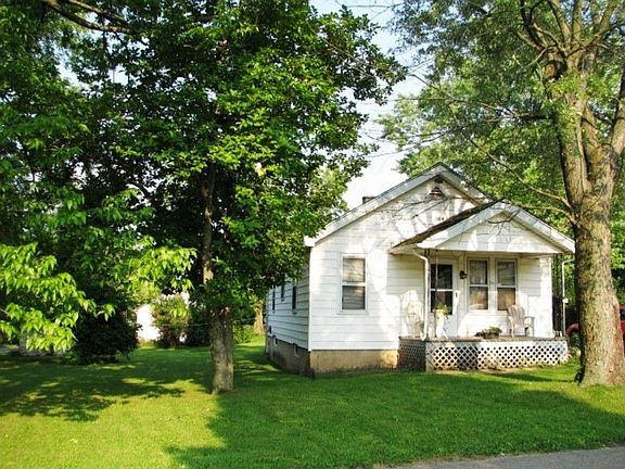 3rd image of 254 Pomeroy Ave