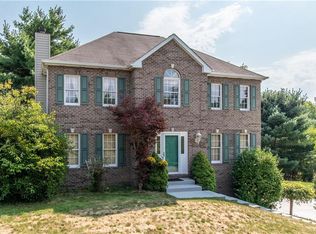 117 Kimberwicke Ct, Cranberry Township, PA 16066