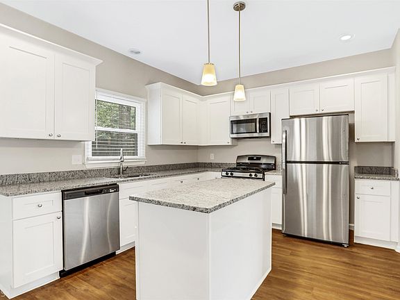 4th image of 1621 Old Springs Ct