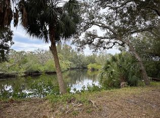 12533 Four Wheel Dr, Tampa, FL 33635