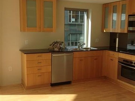 3rd image of 355 1st St Unit S607