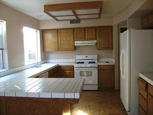 2nd image of 4011 Tawny Meadow Way