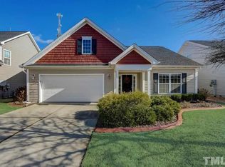 627 Monterey Pine Dr, Fuquay Varina, NC 27526