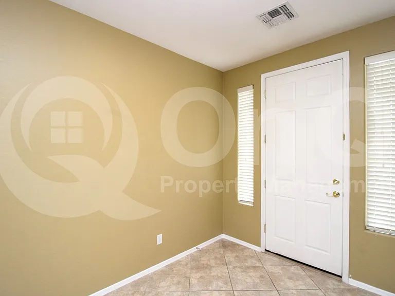 1199 E Browning Pl — Photo 9