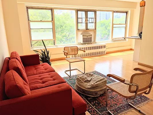 5th image of 105 Ashland Pl APT 6A