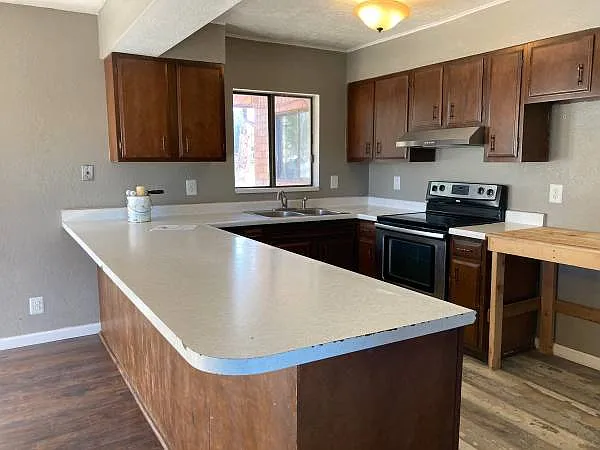 1 bed, 1200 sqft, $700 — Photo 4