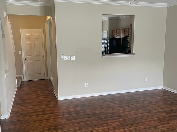 3rd image of 14548 Reese Blvd W