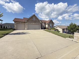 2347 Fire Crest Ct, Washington, MO 63090