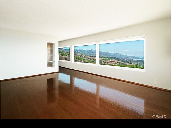 3rd image of 31423 Marne Dr