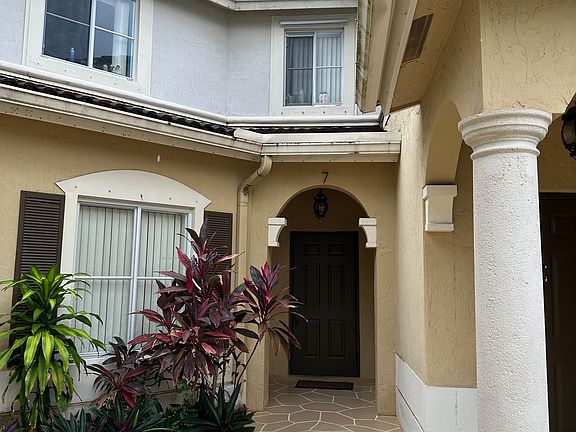 2nd image of 8830 W Flagler St APT 7