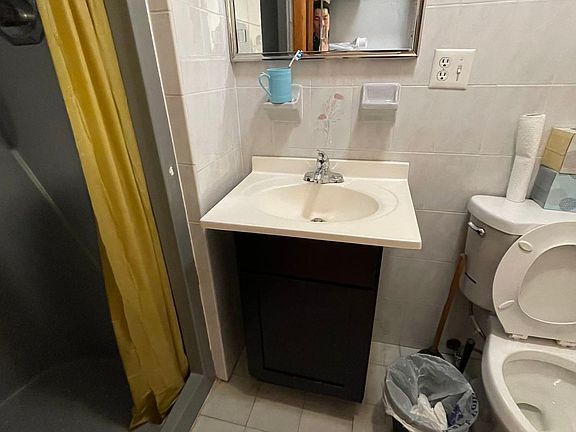 4th image of 8216 16th Ave