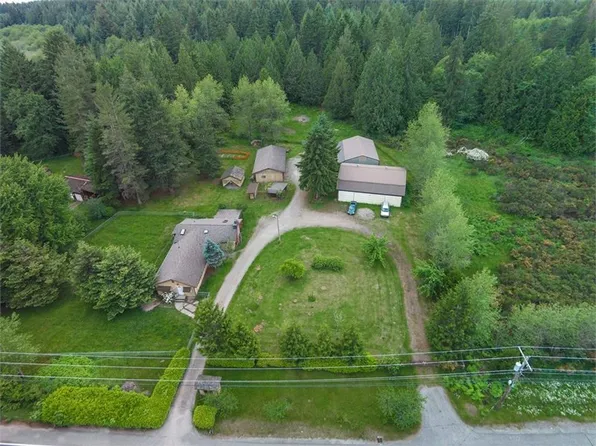 7470 Glenwood Rd SW, Pt Orchard, WA 98367