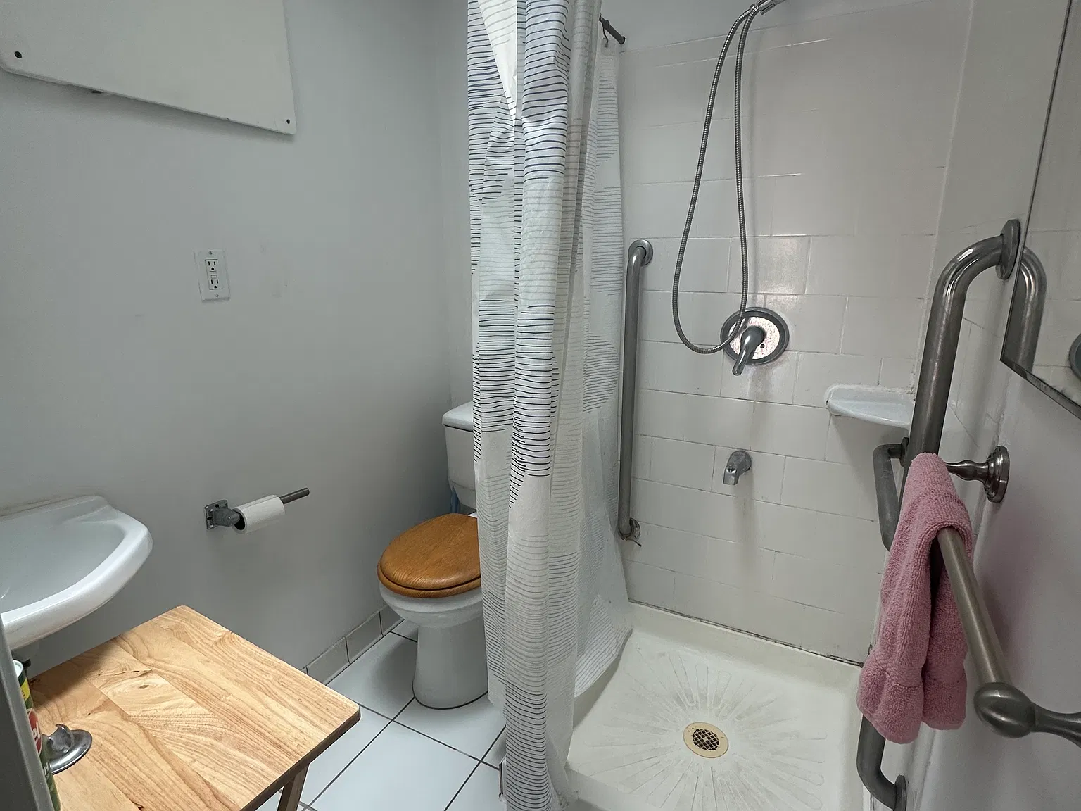 1 bed, $1,100 — Photo 3