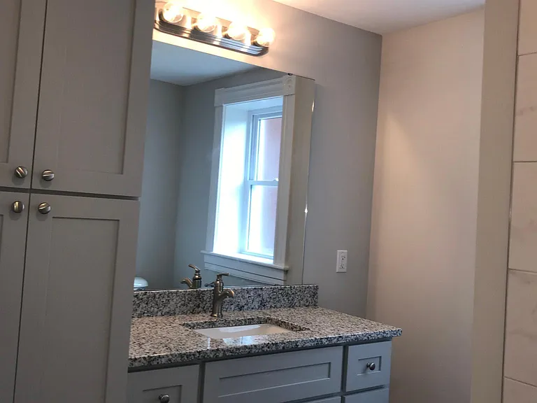 5890 Cates Ave — Photo 6