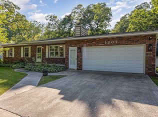 1207 Harding Rd, Essexville, MI 48732