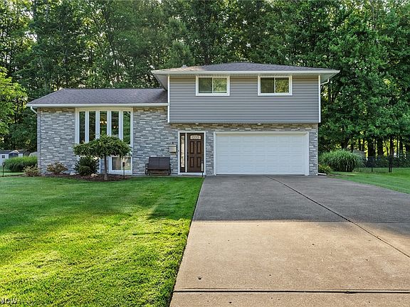 4th image of 6397 Meldon Dr