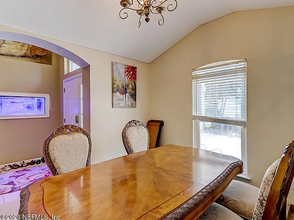 5th image of 3967 LAKE CREST Terrace