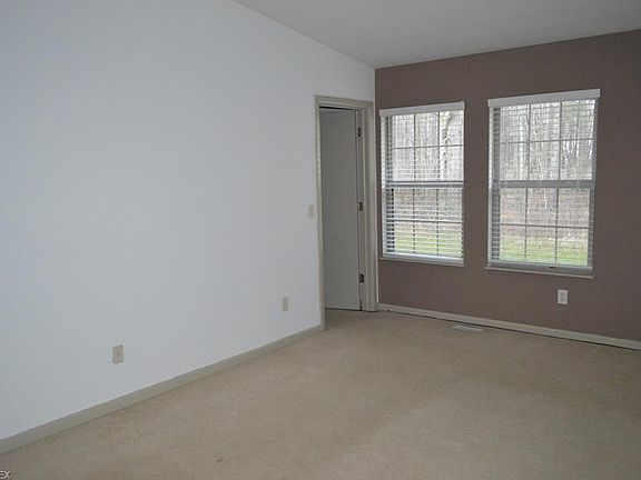 4th image of 4255 Timberland Ct #2