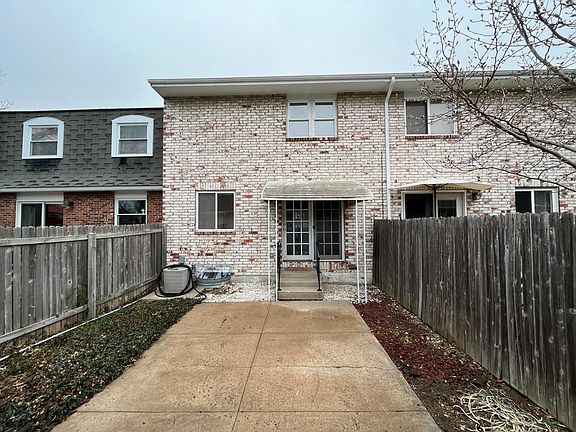 2nd image of 8623 W 84th St