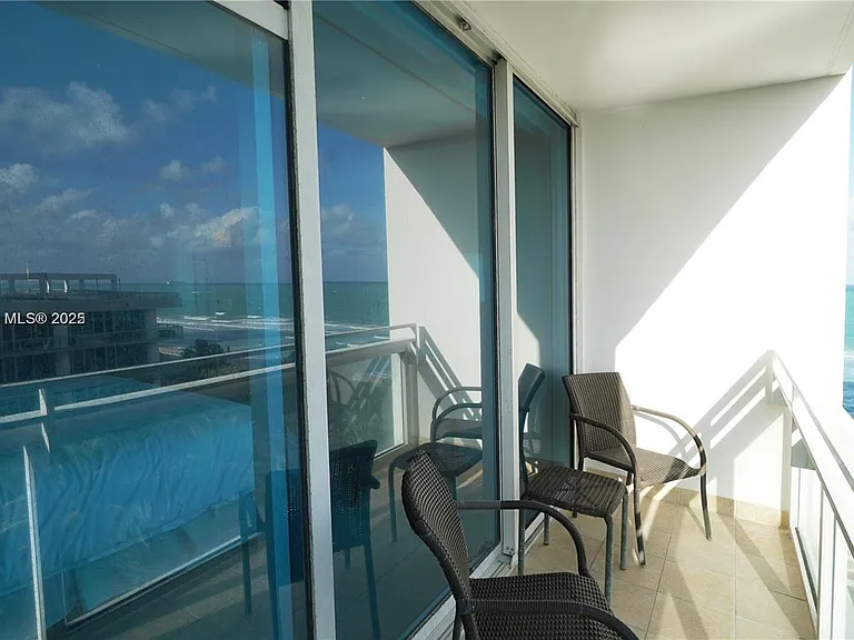 6801 Collins Ave #710 — Photo 14