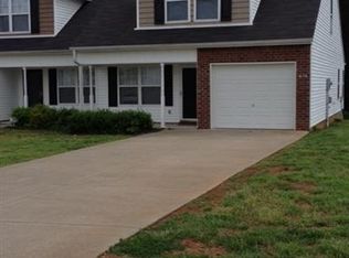 636 McKean Dr, Smyrna, TN 37167