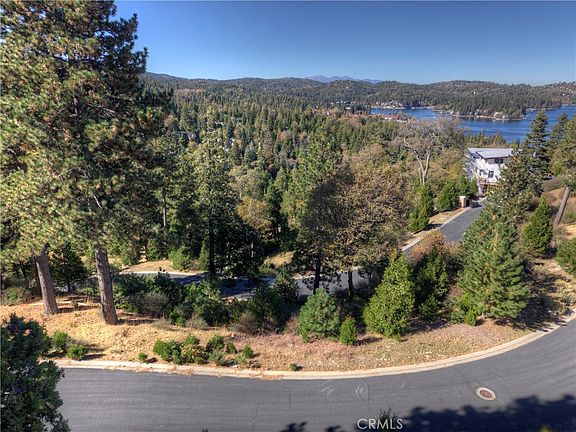 3rd image of 115 Mill Pond Rd