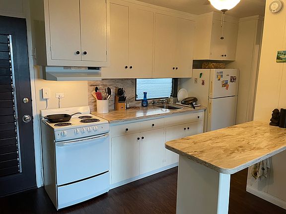 2nd image of 1630 Makiki St APT A202