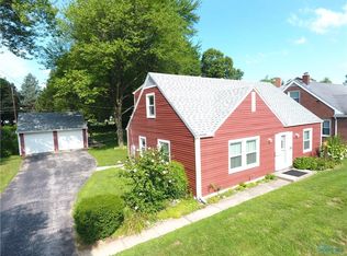 26 S 6th St, Waterville, OH 43566
