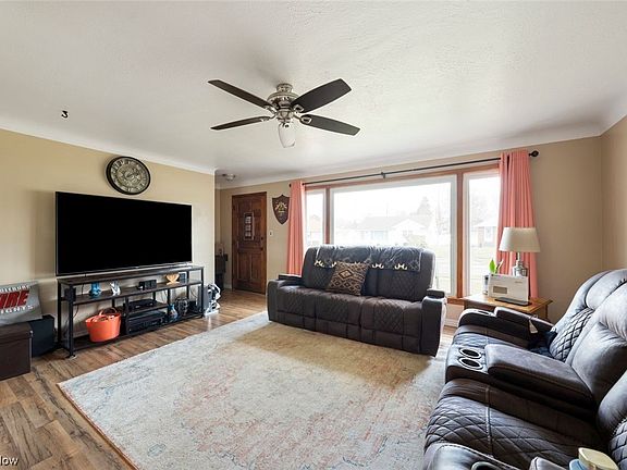 5th image of 7492 Ann Arbor Dr