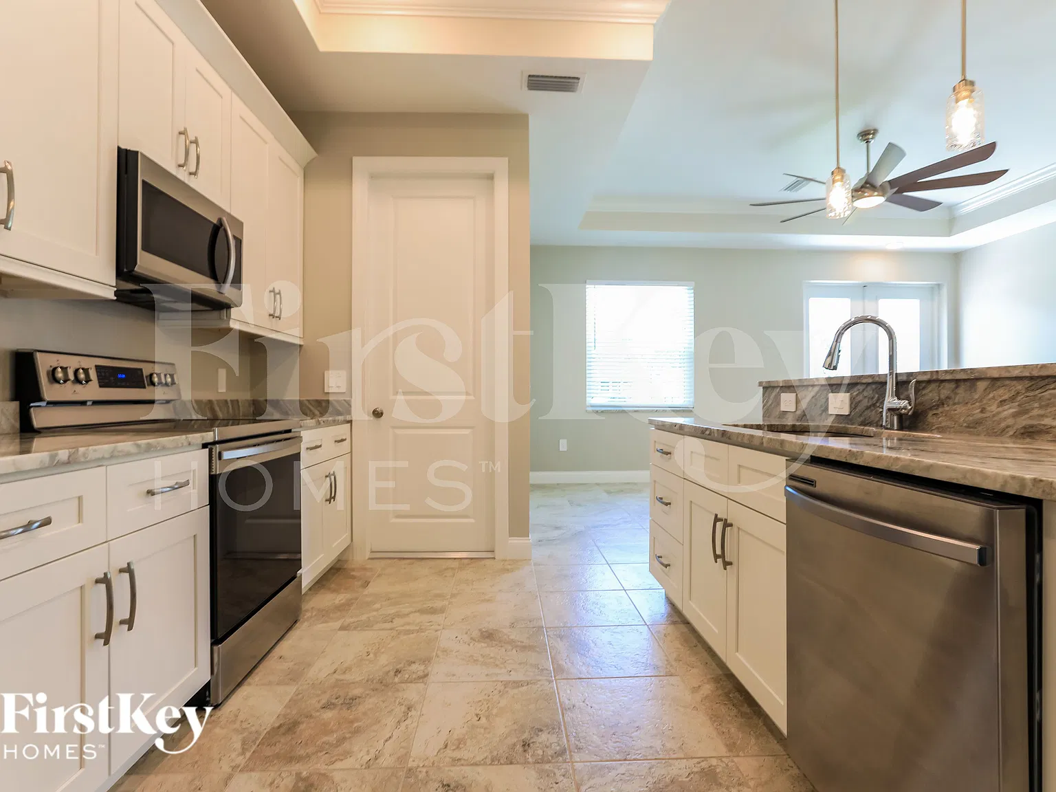 3 bed, 2.0 bath, 1410 sqft, $2,085 — Photo 4