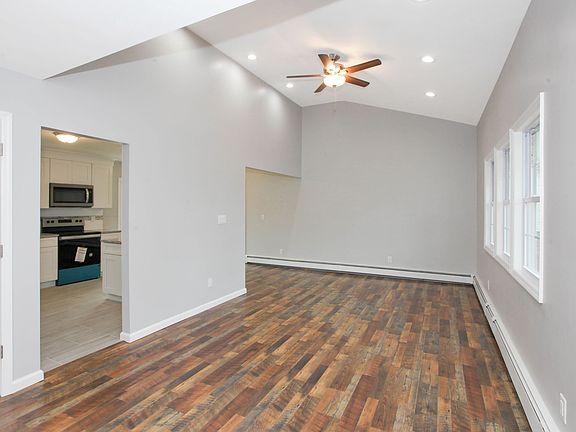 2nd image of 21 Fairview Dr