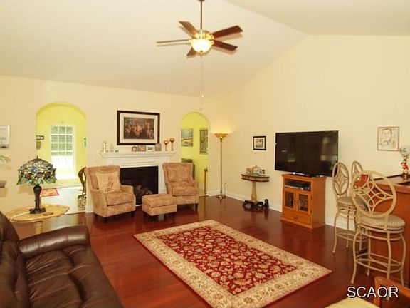 2nd image of 29139 Finch Ln