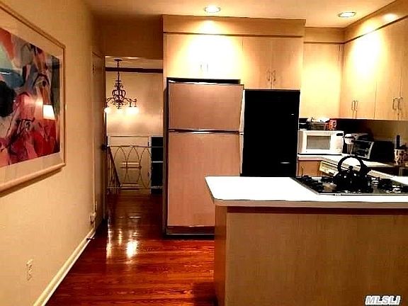 3rd image of 60 Sugar Maple Ln
