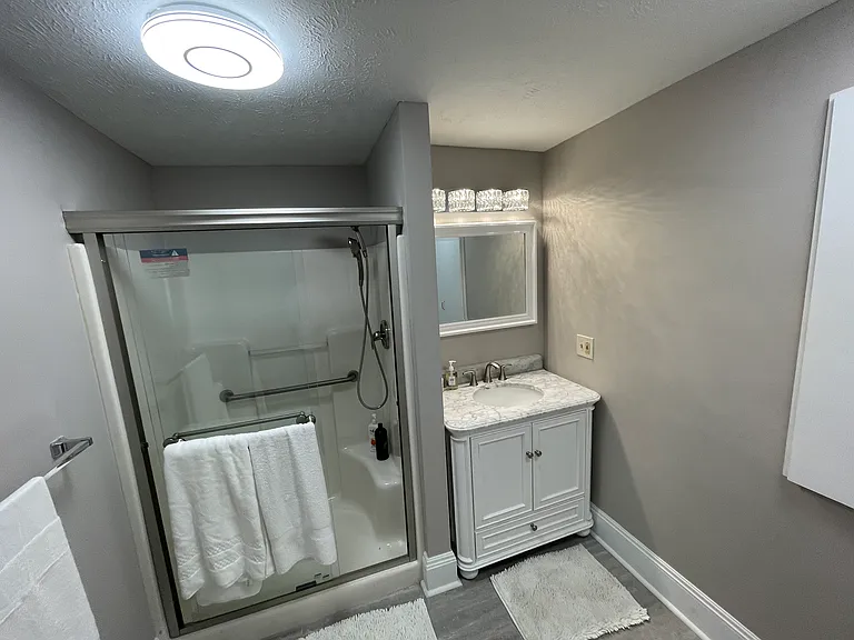 9201 Lorain Ave #4 — Photo 6