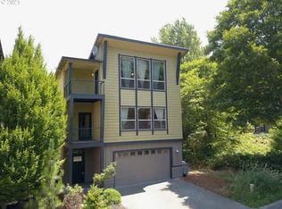 229 Selkirk Ln, Hood River, OR 97031