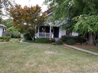 301 E Scottville Rd, Palmyra, IL 62674