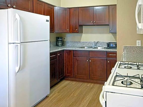 2nd image of 93 Kings Way #919011987